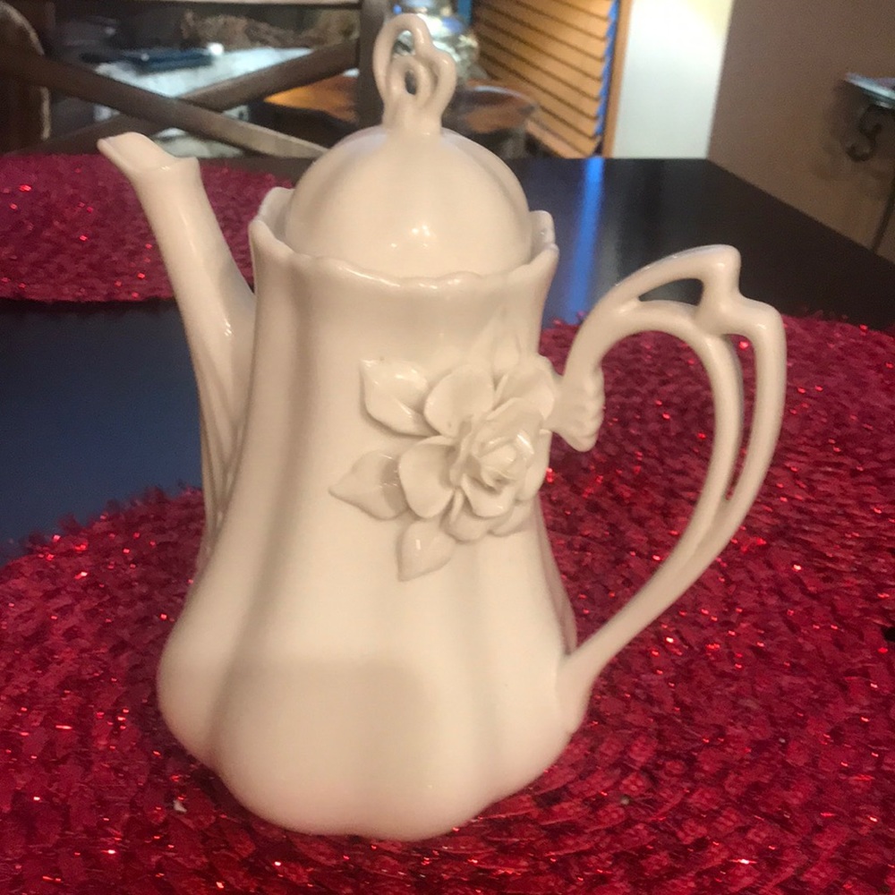Glass teapot